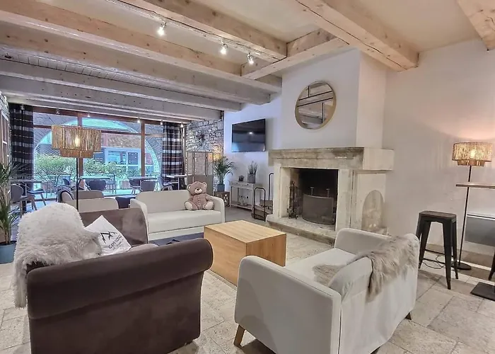 Appartement Superbe Avec Piscine Au Centre St Lary Village Saint-Lary-Soulan